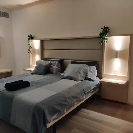 Luxury With Pool View Apartmanhotel 3*